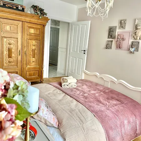 Wonderland Apartment